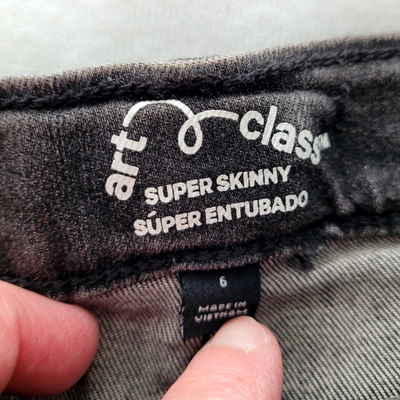 NWT Girl's Art Class Brand Black Medium Wash Skinny Jeans - Picture 11 of 16